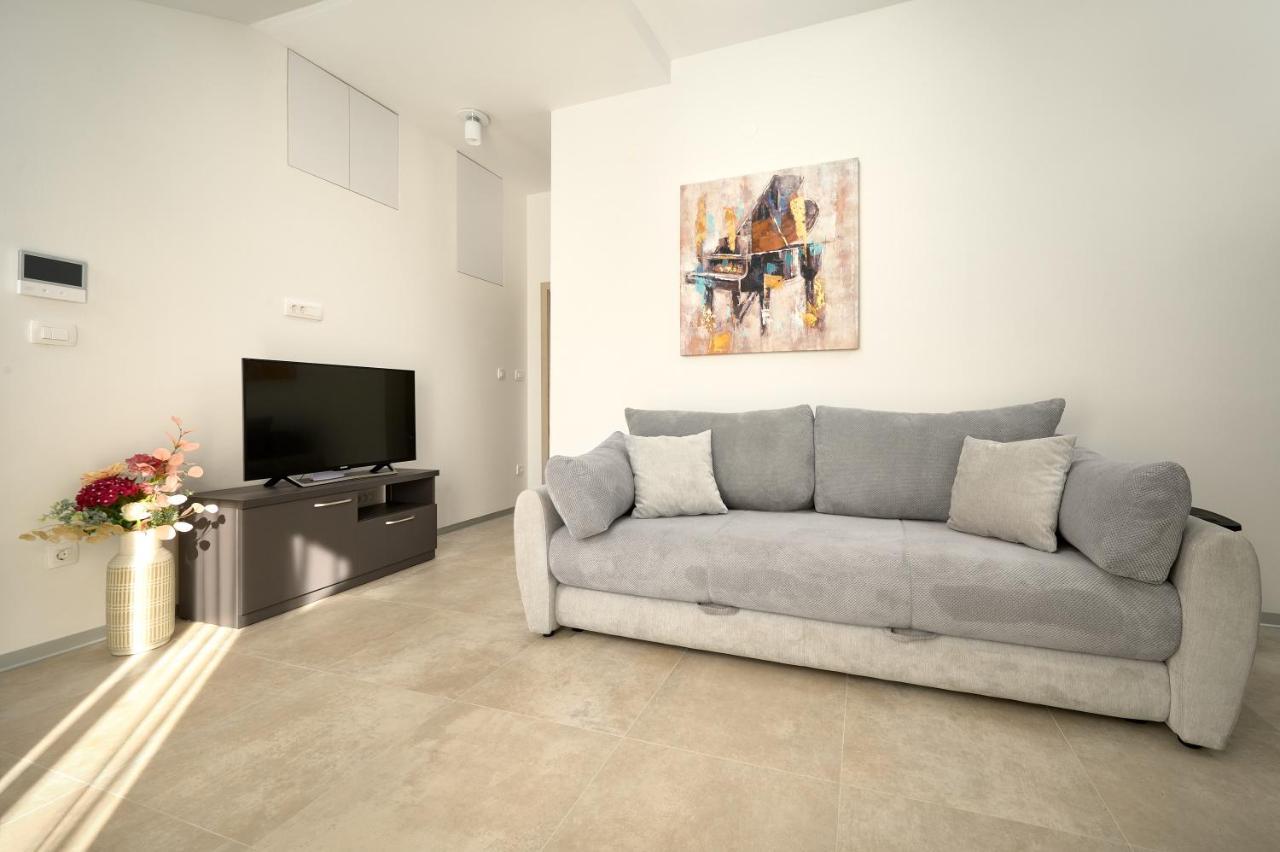Zora Residence Kastela Exterior photo